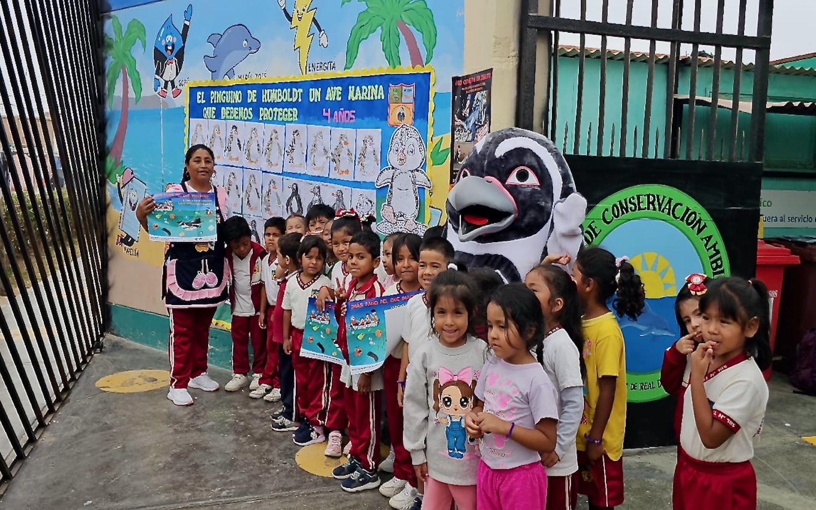Welt Pinguin Tag in Chile und Peru